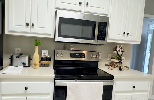 Tuscaloosa House | Tuscaloosa Gameday Home Away from Home! Rest, Relax, and Roll with the Tide!