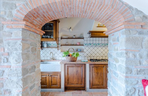 San Pietro a Marcigliano Villa | Tuscan Fizz, a traditional Stone Farmhouse with Private Pool and Amazing View among the Vineyards in Lucca