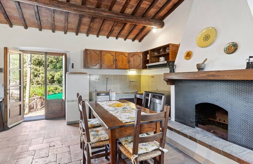 Riccio House | Tuscan Holiday Home with Pool