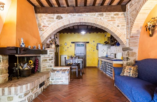 Seggiano House | Tuscan Views, Seggiano
