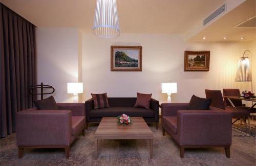 Buyukcekmece Hotel | Tuyap Palas