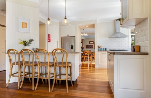 Leura House | Twenty 2 Abbey in Leura