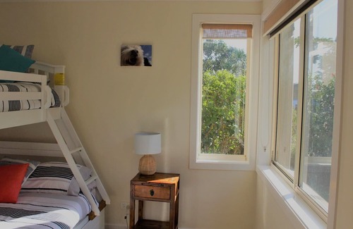 Red Head House | Twilight Breeze - A hidden gem with ocean views and dog friendly