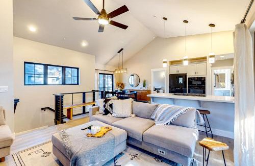 Lincoln Park House | Twilight's Rest