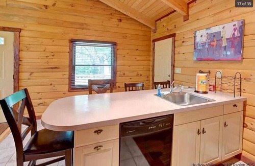 Margaretville Cabin | Twin B - Cozy 2-bedroom cabin in marvelous Halcottsville with WiFi, AC