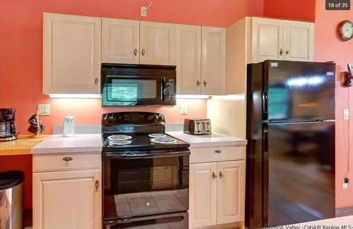 Margaretville Cabin | Twin B - Cozy 2-bedroom cabin in marvelous Halcottsville with WiFi, AC