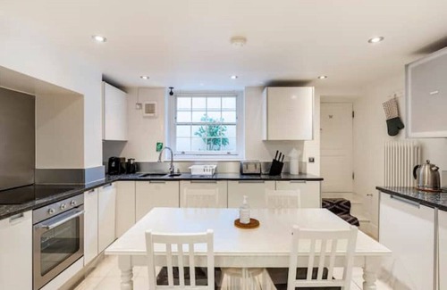 Pimlico House | Twin Neighbouring Georgian Townhouses
