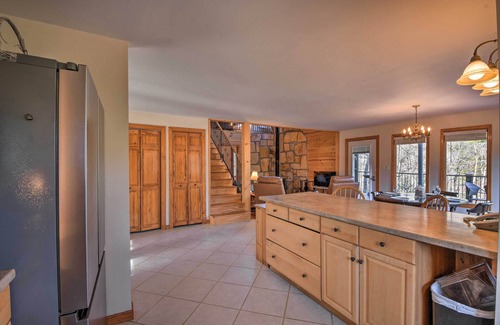 Ellijay Cabin | ‘Twin Pines Hill House’ - Fire Pit & Mountain View