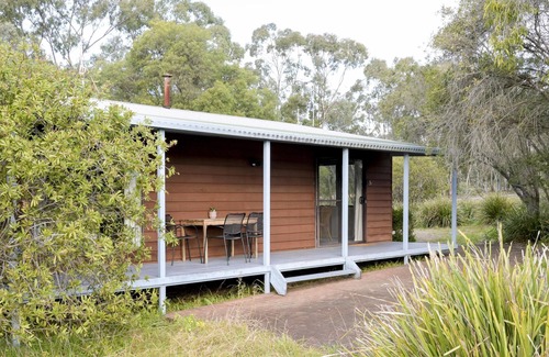 Pokolbin Cabin | Twin Tree Cabin 5 - 2 bedroom with 2 x queen beds