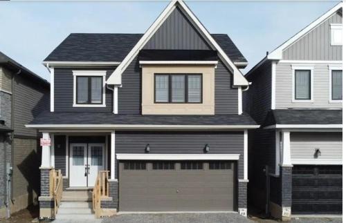 Thorold House | Two Adjacent Modern Homes in West Niagara Sleep 16