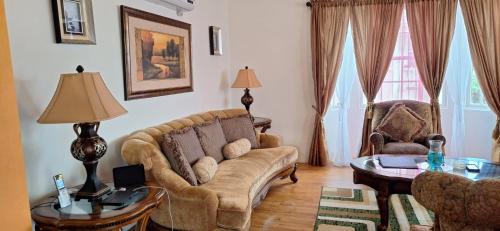 Wotton Apartment | Two and Three Bedroom at GoBajac