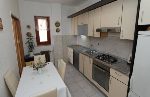 Sveti Filip i Jakov Apartment | Two bedroom apartment with balcony and sea view Sveti Filip i Jakov, Biograd (A-19436-a)