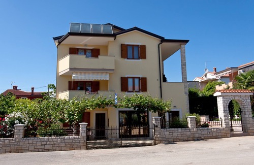 Novigrad Apartment | Two bedroom apartment with terrace Novigrad (A-7108-a)