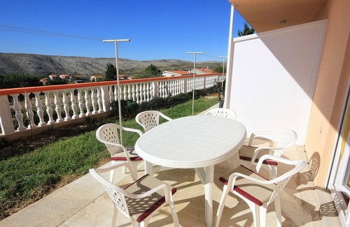 Vlasici Apartment | Two bedroom apartment with terrace and sea view Vlašići, Pag (A-9324-b)