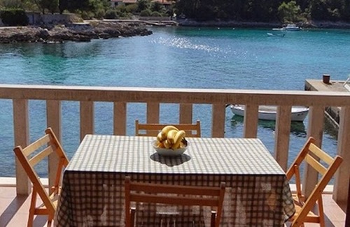 Prizba Apartment | Two bedroom apartment near beach Prižba, Korčula (A-14385-b)