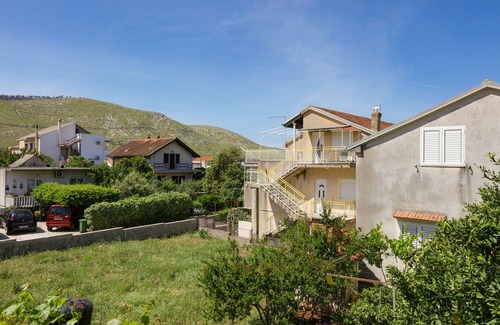 Grebastica Apartment | Two bedroom apartment with balcony Grebaštica, Šibenik (A-4881-a)