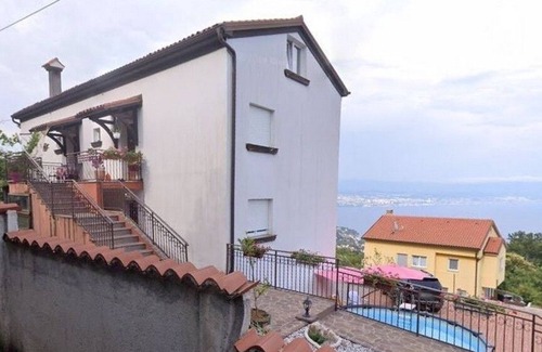 Opatija Apartment | Two bedroom apartment with terrace and sea view Lovran, Opatija (A-24675-b)
