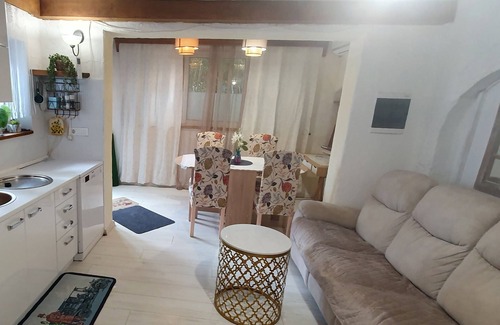 Buzet Apartment | Two bedroom apartment with terrace Juradi, Central Istria - Središnja Istra (A-21453-a)