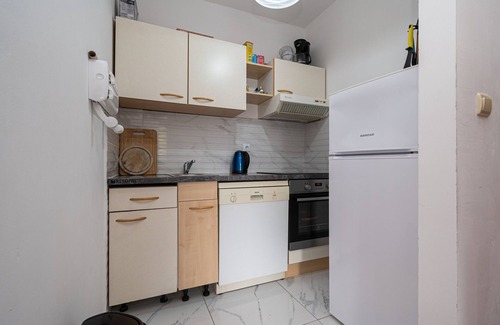 Donji Karin Apartment | Two bedroom apartment with terrace and sea view Donji Karin, Novigrad (A-22350-a)