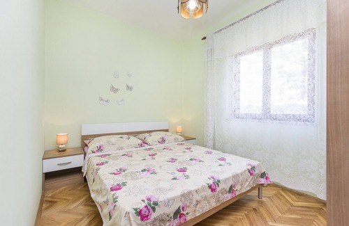 Marceljani Apartment | Two bedroom apartment with terrace Vinež, Labin (A-15870-a)