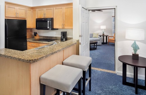 Paradise Island Resort | Two Bedroom Deluxe Villa - 888 sq ft Full kitchen, private balcony or terrace