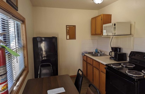 Perry Cabin | Two bedroom family cabin by private fishing lake.