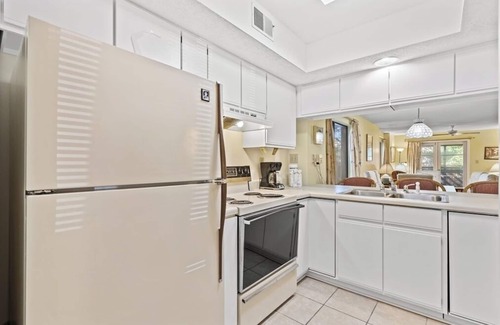 The Dunes Condo | Two Bedroom First Floor Heron Pointe only a short walk to the Beach