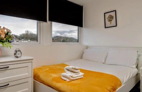 Yeadon Apartment | Two Bedroom Flat by Brookland Stays Serviced Accommodation Short Lets Leeds with Free WiFi