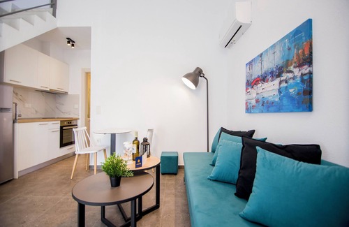 Pangaio Apartment | Two Bedroom Loft with Pool Access