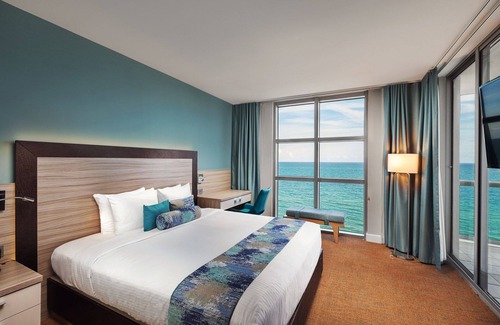 Sunny Isles Beach Resort | Two Bedroom Oceanfront Apartment