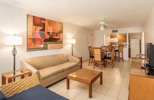 Palm Beach Resort | Two Bedroom Suite @ Caribbean Palm Village Resort