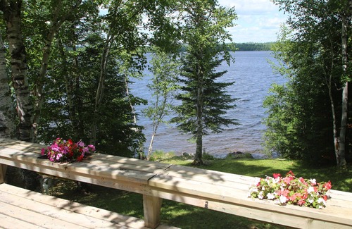Ely House | Two bedroom summerhome northeast of Ely with private dock and views of the BWCA