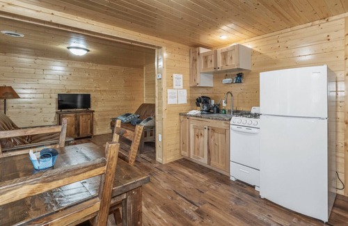 Phelps Cabin | Two bedroom two bath cabin Hillside Cabins Phelps WI Lac Vieux Desert lake