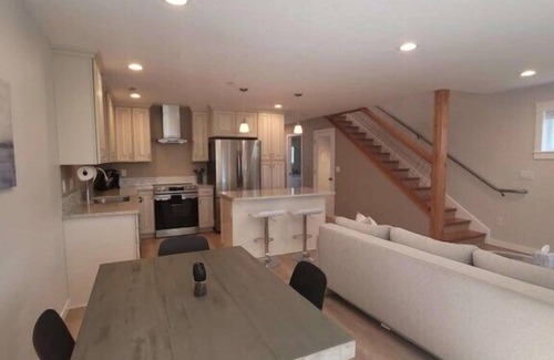 Crescent City House | Two bedrooms with 2.5 Bathrooms 1400 square feet Townhouse