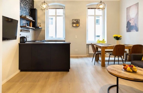 Friedrichshain Apartment | Two BR and Two BTH plus Self Checkin plus Street Parking
