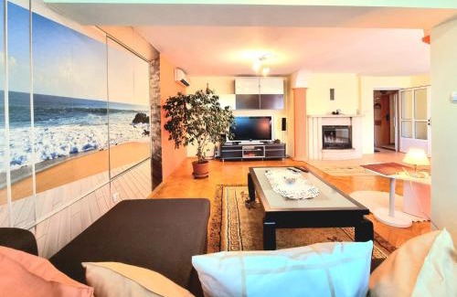 Burgas Center Apartment | Two-Floor Sunny Apartment in City Centre