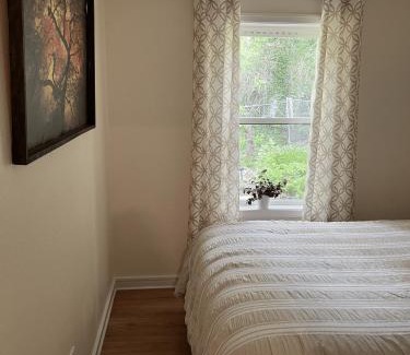 Des Moines Apartment | Two fully independent unit - a modern house and a private apartment, each with its own entrance, located just 15 min from Sea-Tac Airport and 5 min from Des Moines Marina