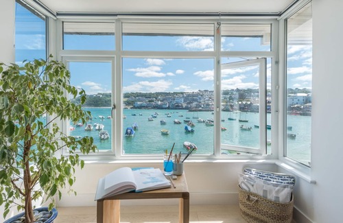 St Ives Apartment | Two Harbour House, - Two Bedroom Apartment, Sleeps 4