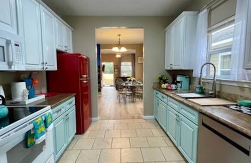 Pass Christian House | TWO Lake Houses, Sleeps 20, 2 HUGE gAmE rOoMs 407