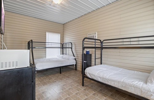 Stover Cabin | Two Lake View Cabins
