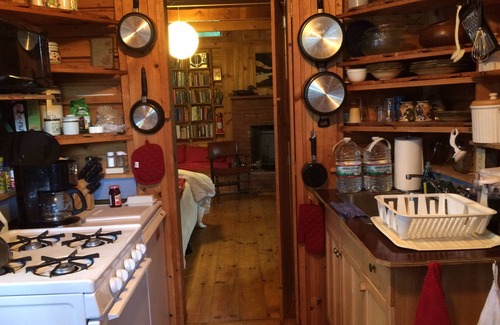 Williston Cottage | Two lovely cottages on Lake Iroquois near Burlington, Vermont