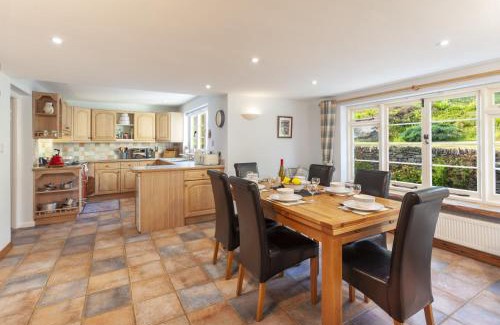 Liscombe House | Two Lower Spire Cottage Liscombe
