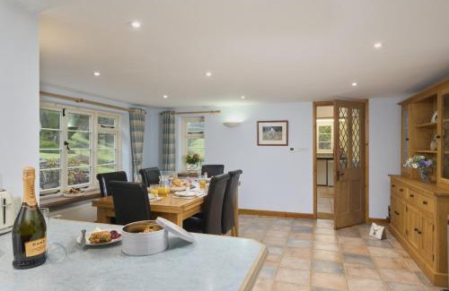 Liscombe House | Two Lower Spire Cottage Liscombe