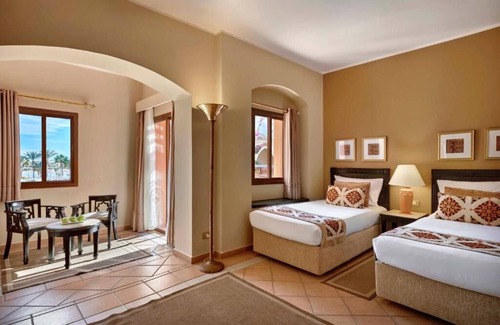 El Quseir Hotel | Two Poolside Moroccan Style Rooms with Balcony – Perfect for Diving Trips