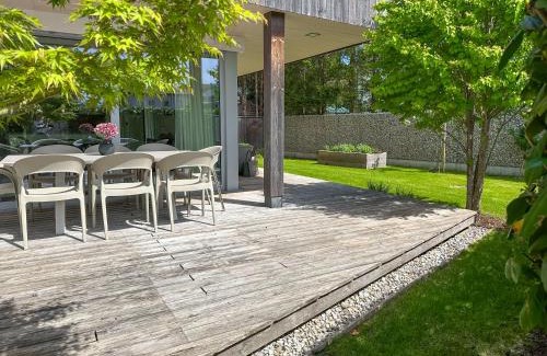 Seekirchen Markt Apartment | "TWO" - Premium Apartments Seekirchen, lichtdurchflutetes 3-Zimmer-Apartment mit Terrasse und grüner Oase