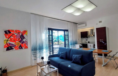 Francavilla al Mare Apartment | Two-room apartment with balcony in Villino D'Agostino