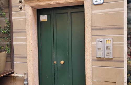 Loano Apartment | TWO-ROOM APARTMENT 20 METERS FROM THE SEA WITH ELEVATOR AND PARKING SPACE.