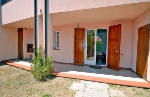 Lido delle Nazioni House | Two-room detached house with double garden and patio at 700 meters. from the sea