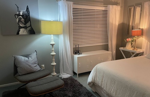 Torbay Bed & Breakfast | Two rooms in tropical garden