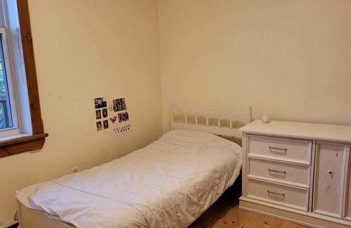 Little Italy House | Two-storey Townhouse in centre of Montreal (little Italy)